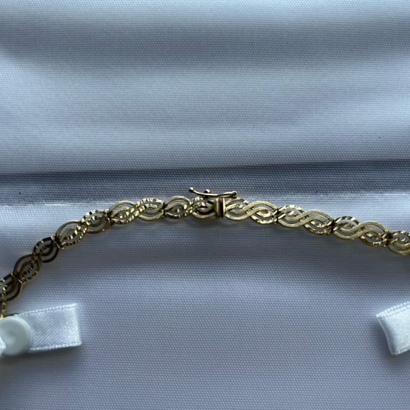 10K Yellow Gold Necklace and Bracelet Set, Celtic Art Nouveau design - Picture 9 of 10